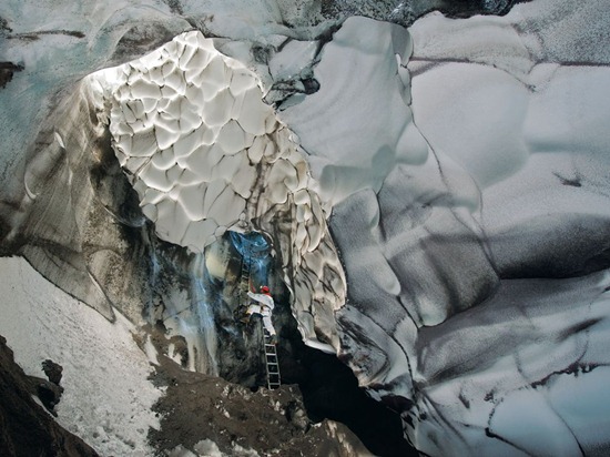mt-erebus-cave-peter-photo-of-the-day-natgeo