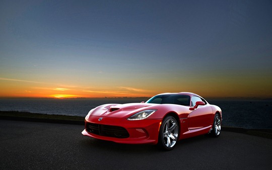 srt-dodge-viper-wide